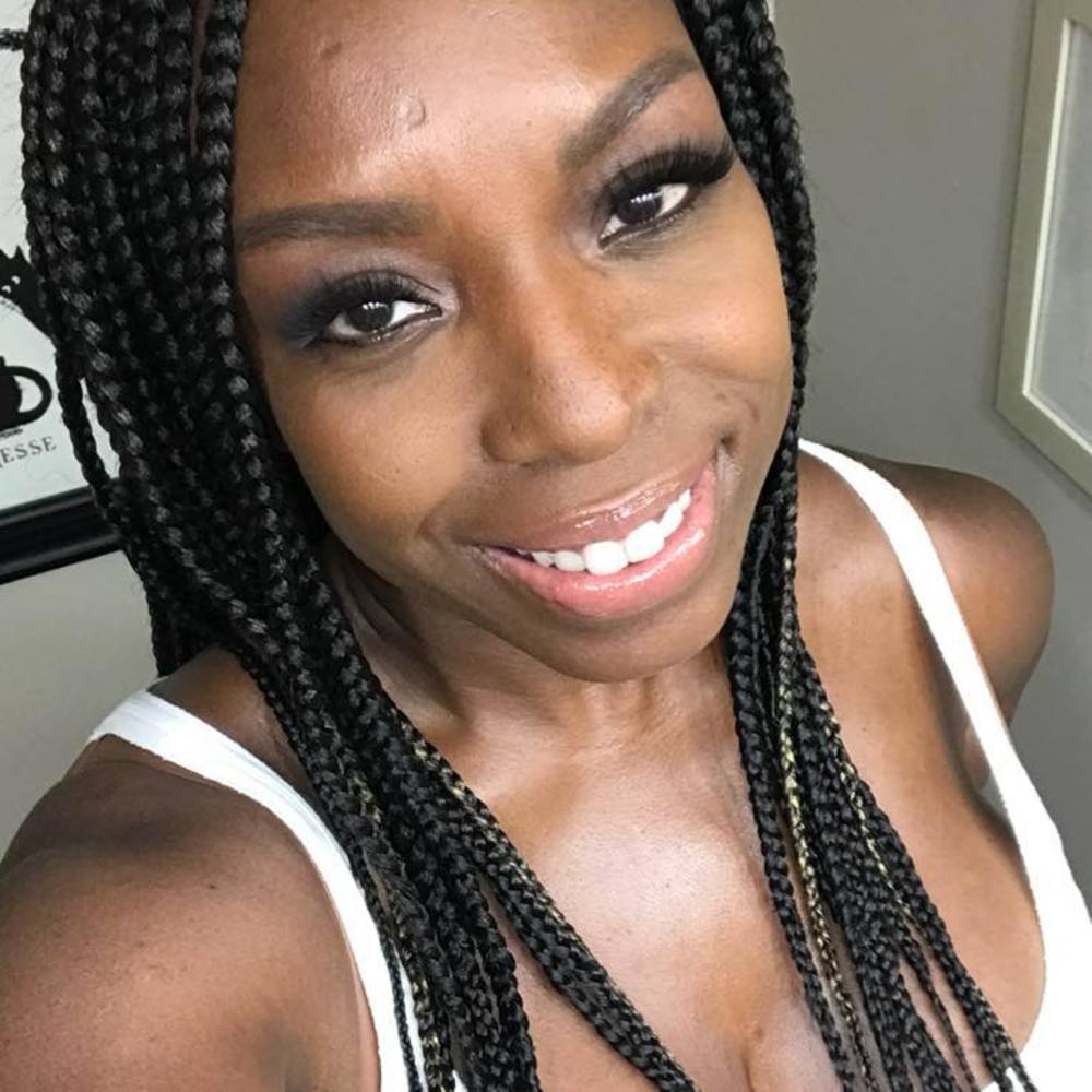 Meet your Posher, Asha